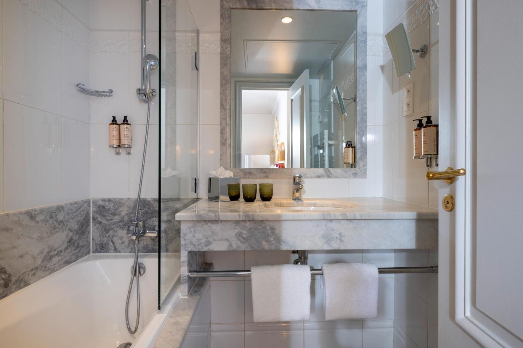 Hotel Le Lavoisier & Spa Παρίσι Εξωτερικό φωτογραφία